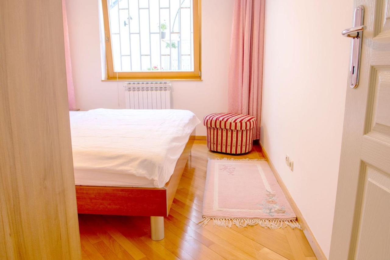 Ferienwohnung Beautiful Duplex In Heart Of Old Town - Free Parking SJJ Exterior foto