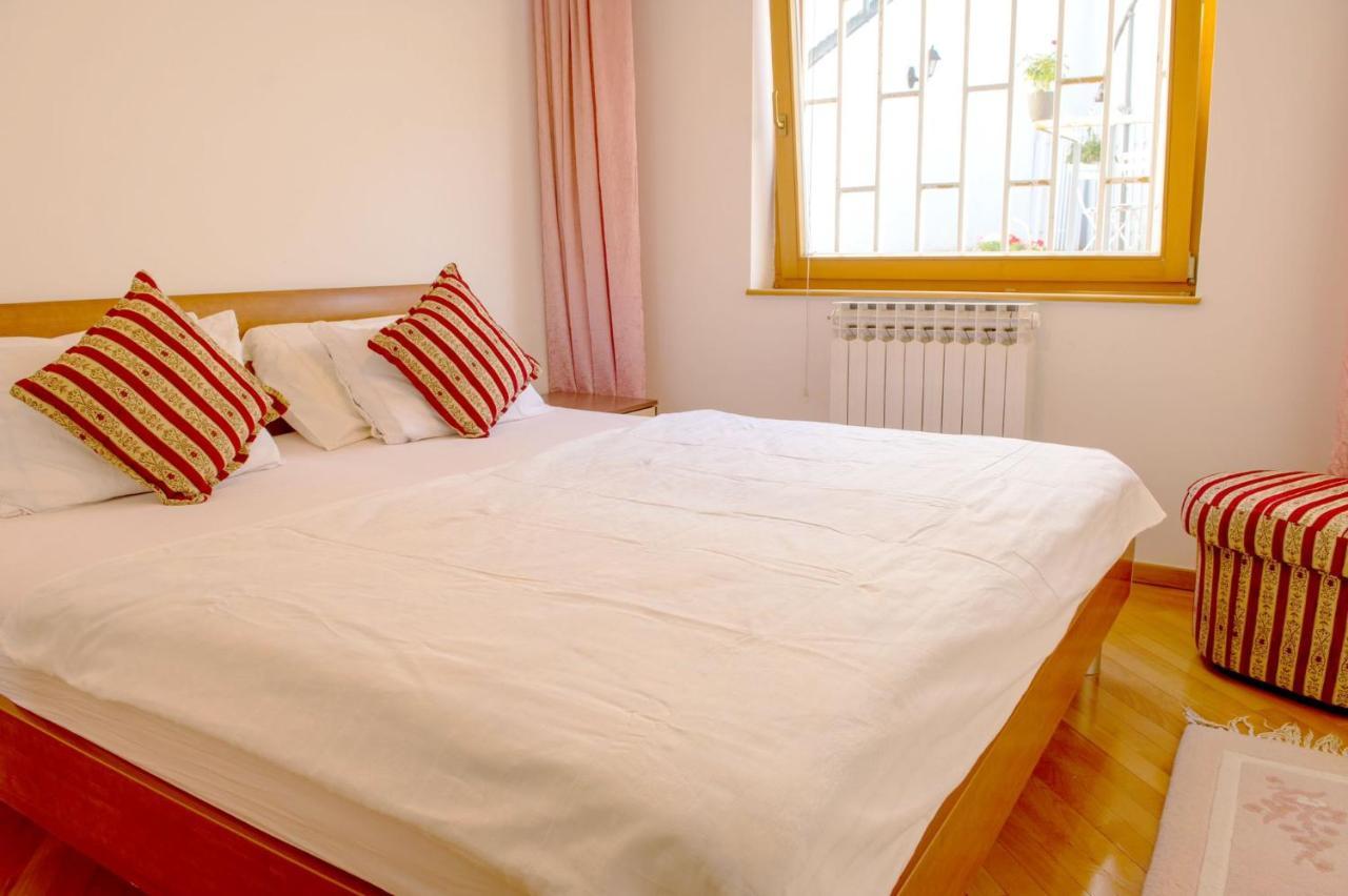 Ferienwohnung Beautiful Duplex In Heart Of Old Town - Free Parking SJJ Exterior foto