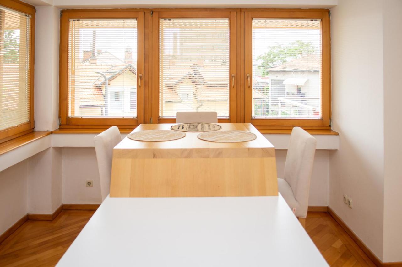 Ferienwohnung Beautiful Duplex In Heart Of Old Town - Free Parking SJJ Exterior foto